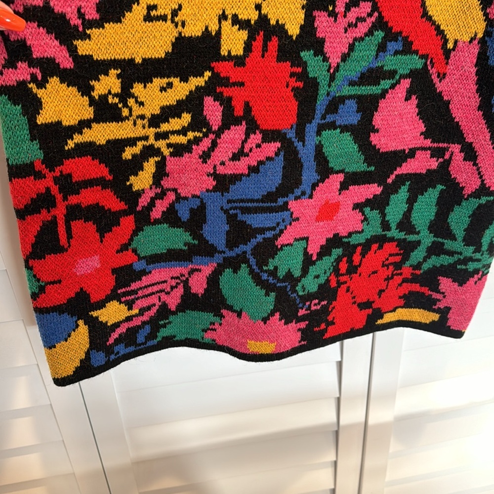 FARM Rio Colorful Floral Midi Dress - Picture 6 of 9
